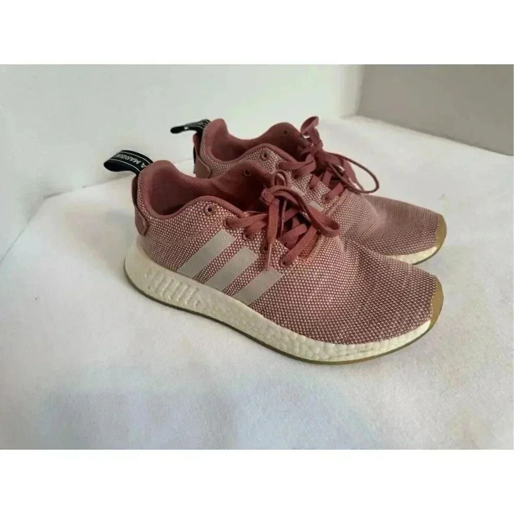 Adidas NMD R2 Women’s Sneakers | Light Pale Pink Boost Sole Trendy Street Style